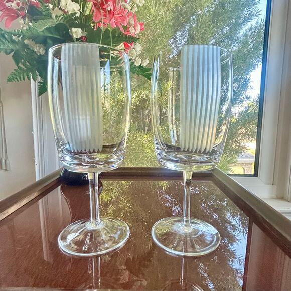 Pair of Vintage Stemmed Water Goblets with Vertical Frosted Stripes – 8” Tall - Picture 15 of 15